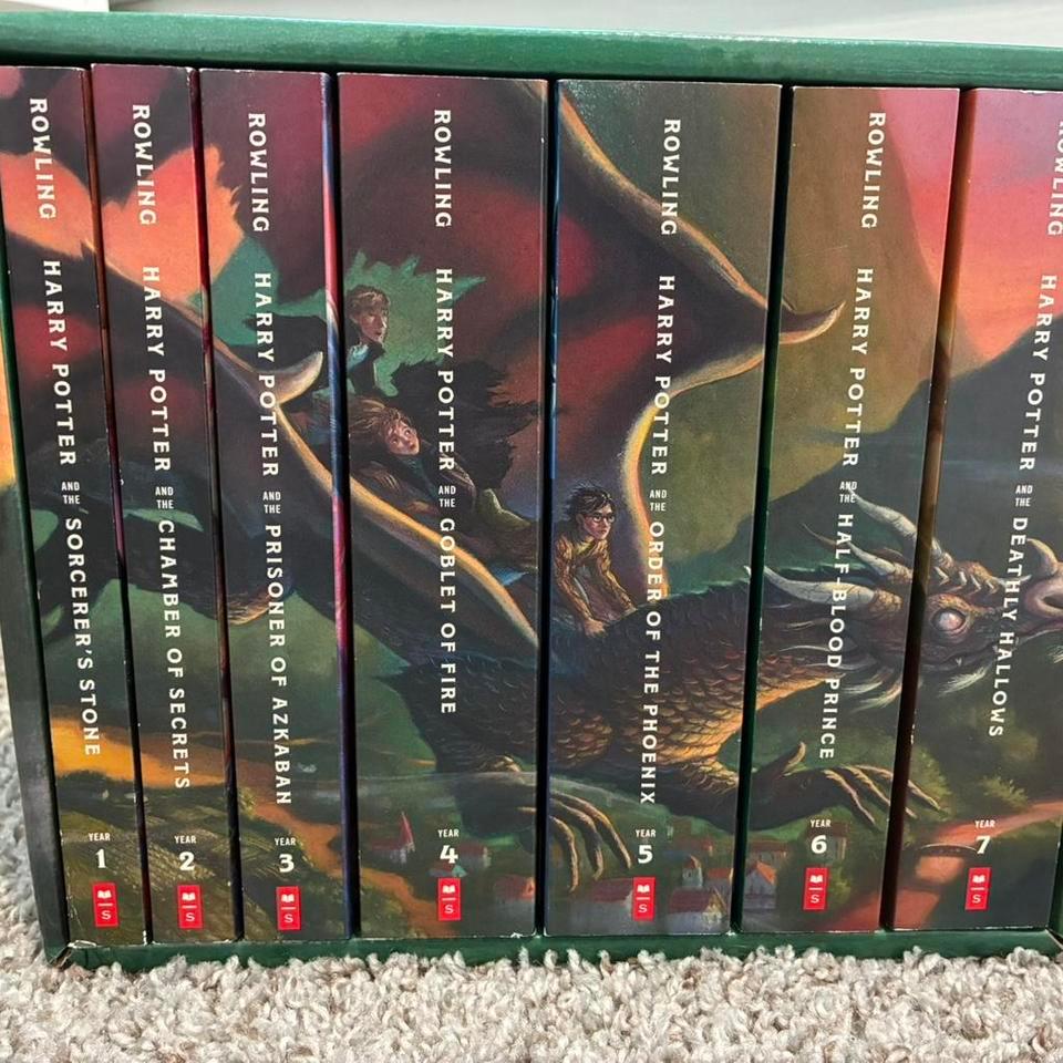 Harry Potter Hardcover Box Set B659