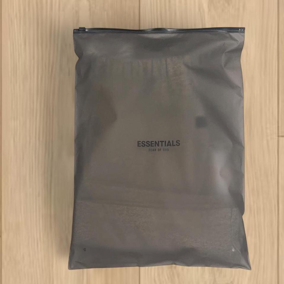 Essentials Dark Oatmeal Short Pants 6822 3
