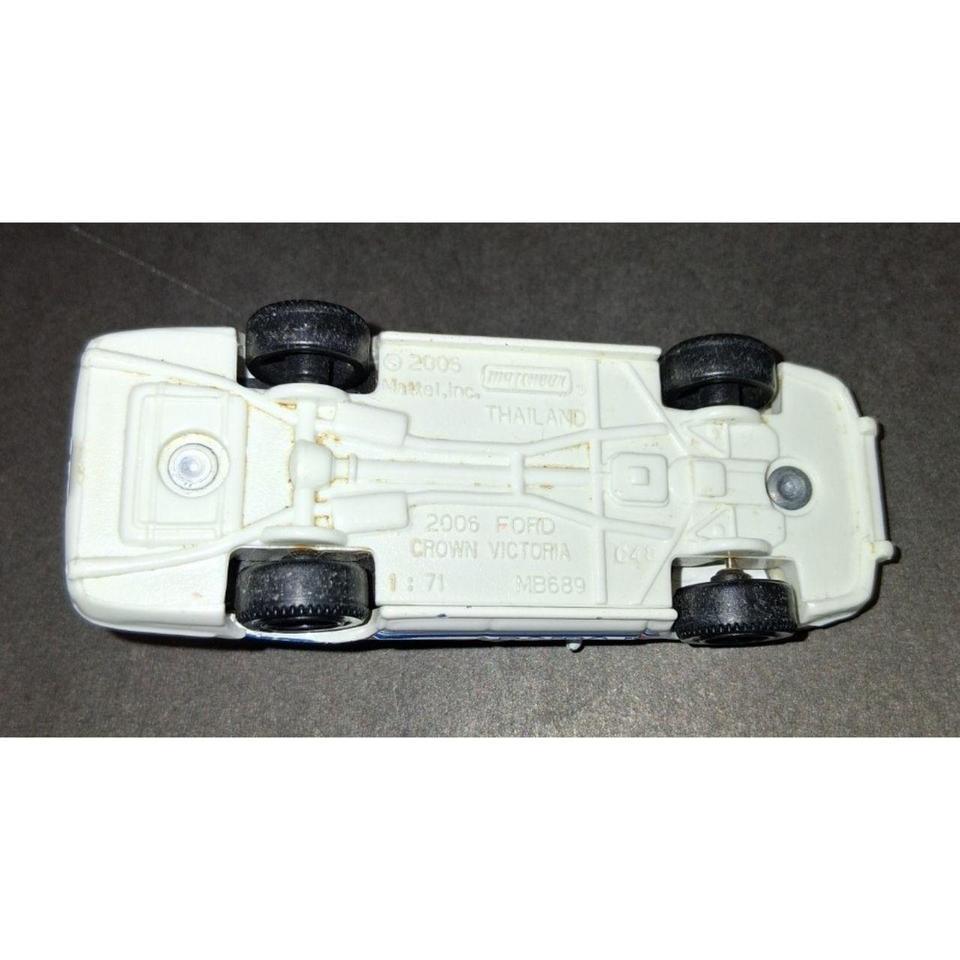 Matchbox Maisto Police Crown Vic 4683 4
