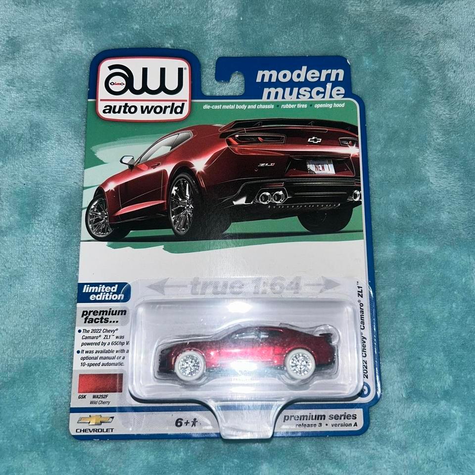 Auto World 2022 Chevrolet Camaro 5a12