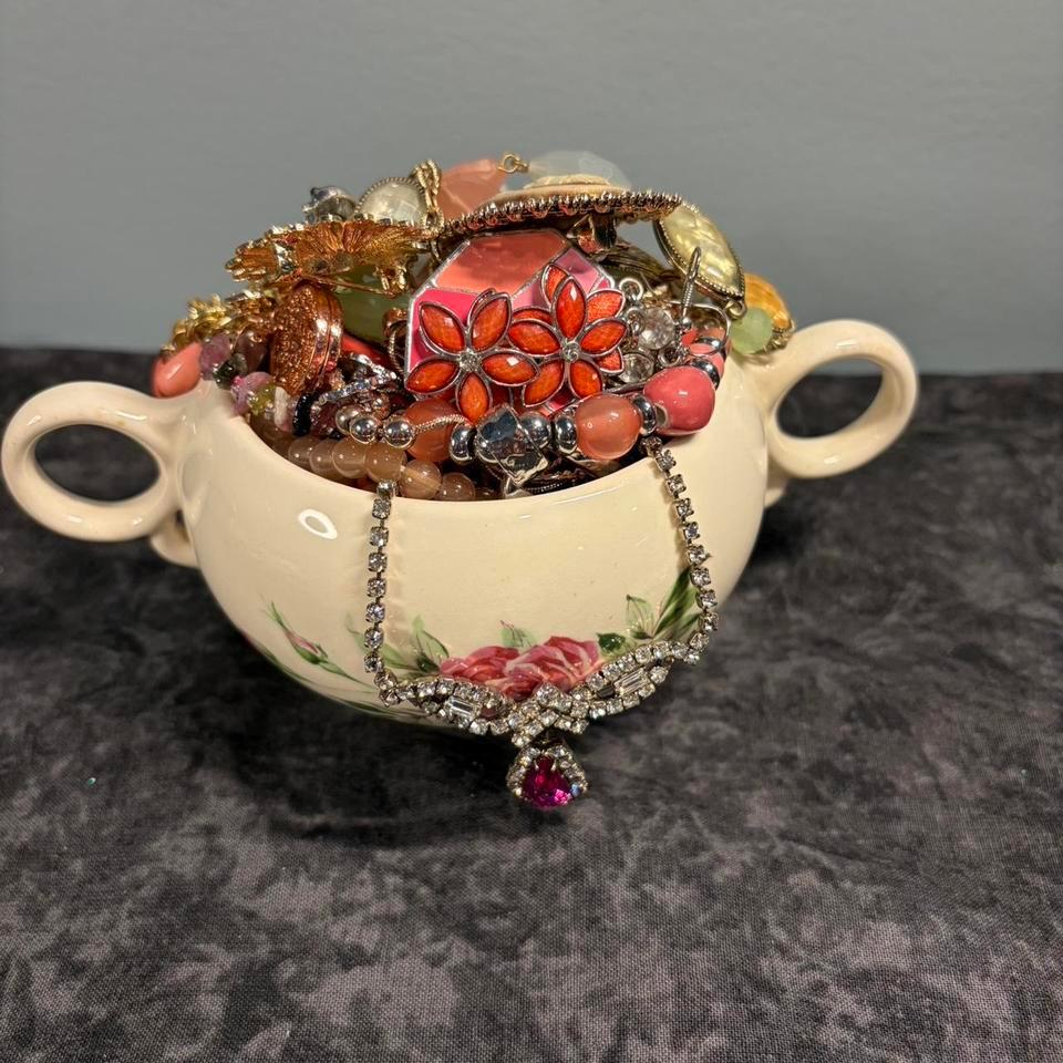 Ceramic Sugar Bowl Overflowing With E3ce 3