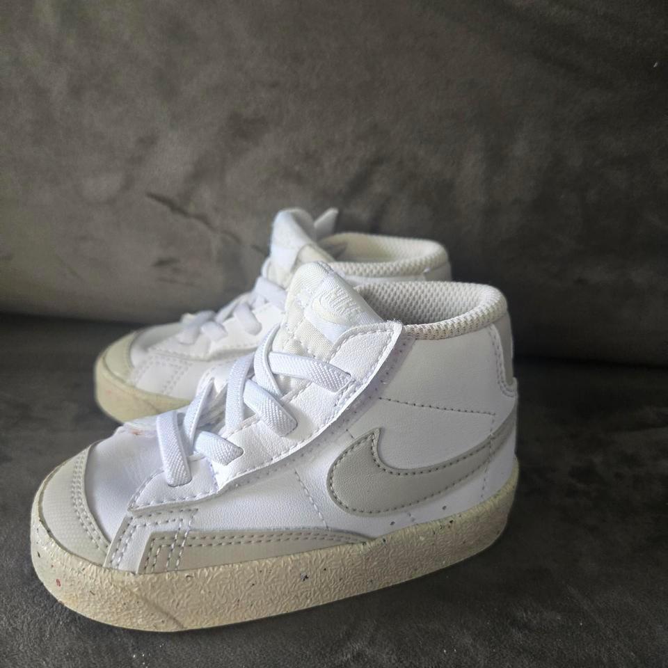 Nike Boys Size 6c Gentle 9fba