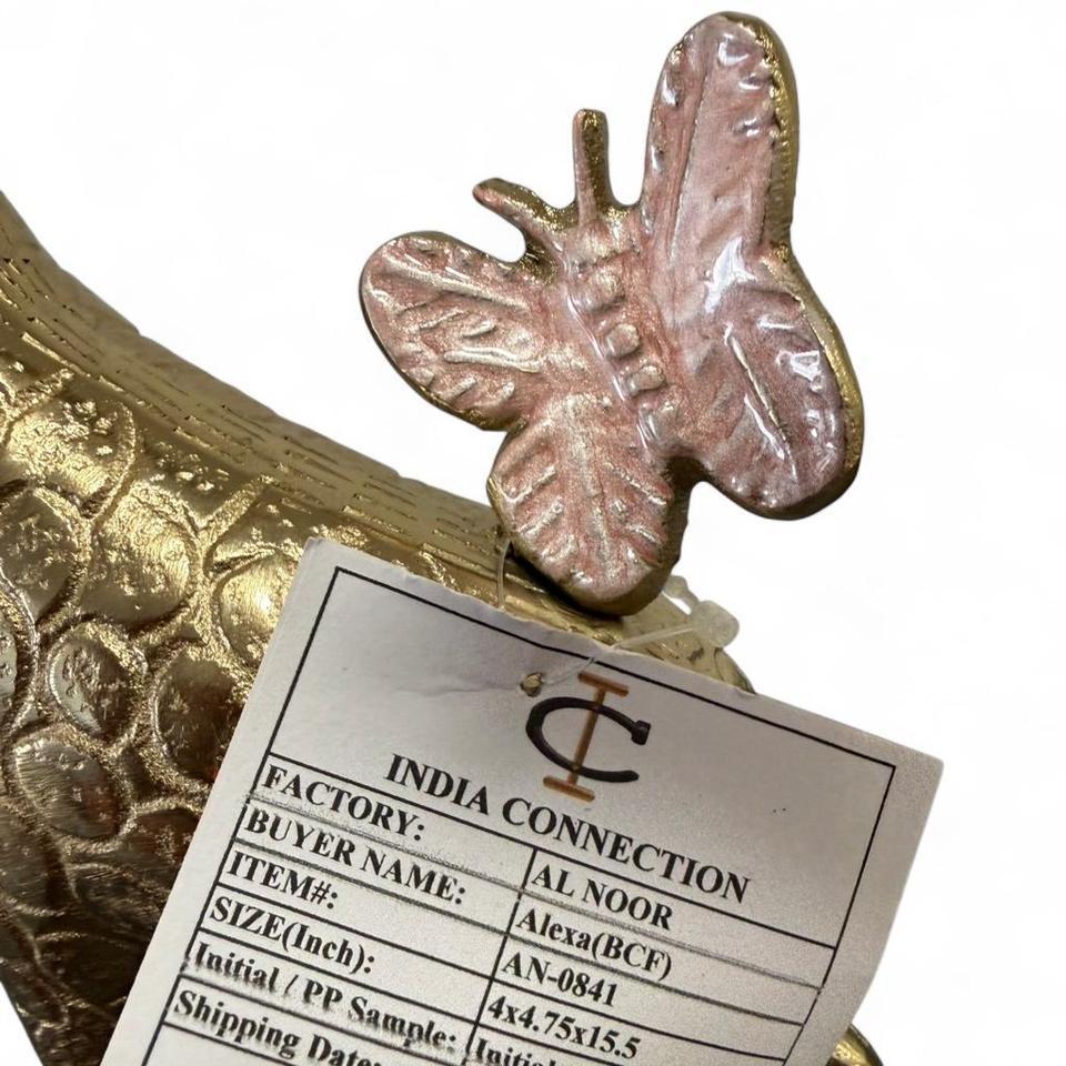 Gold Giraffe Statue With Butterfly 5908 4
