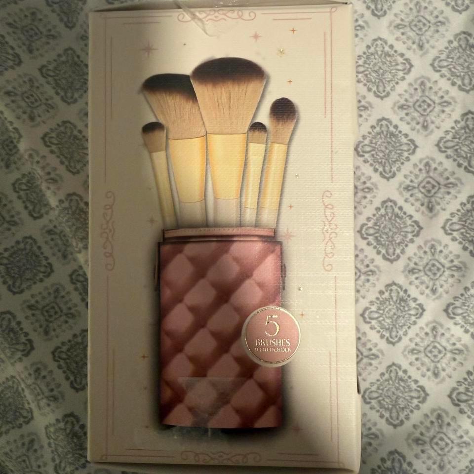 Pink Faux Leather Makeup Brush 3