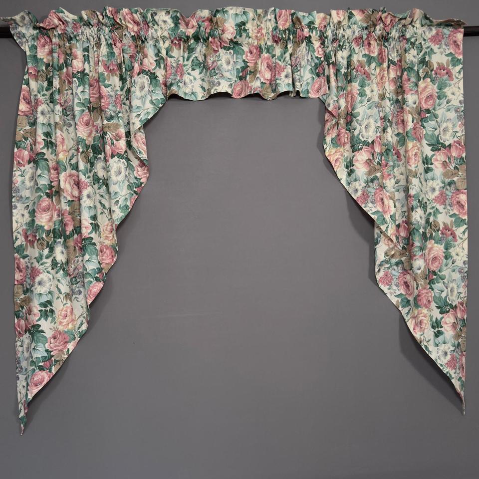 Vintage Floral Valance And Swag 3d19