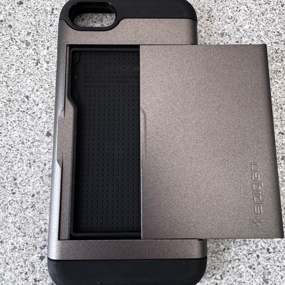 Spigen Slim Armor Iphone Se87 5