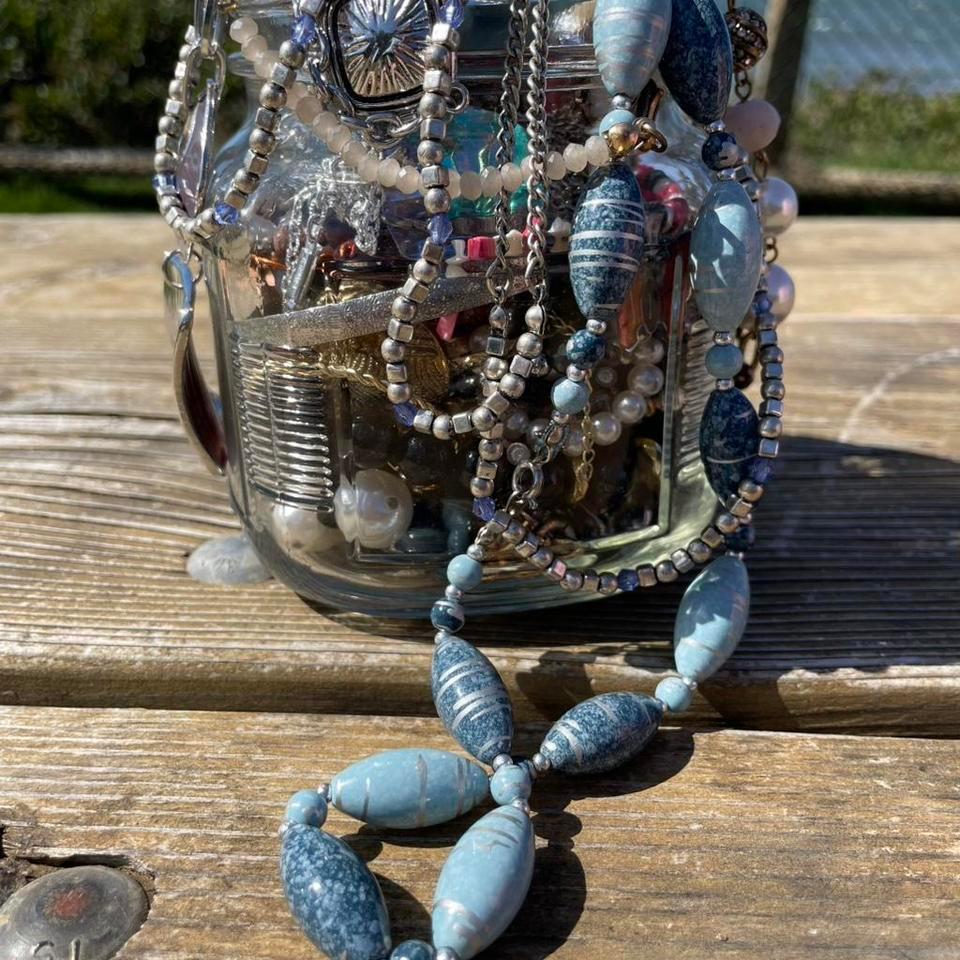 Mystery Jewelry Jar With Necklaces 044c