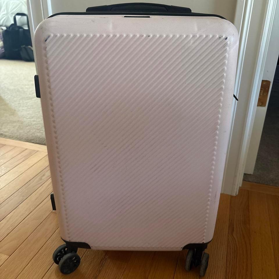 Light Pink Calpak Carry On 79bb