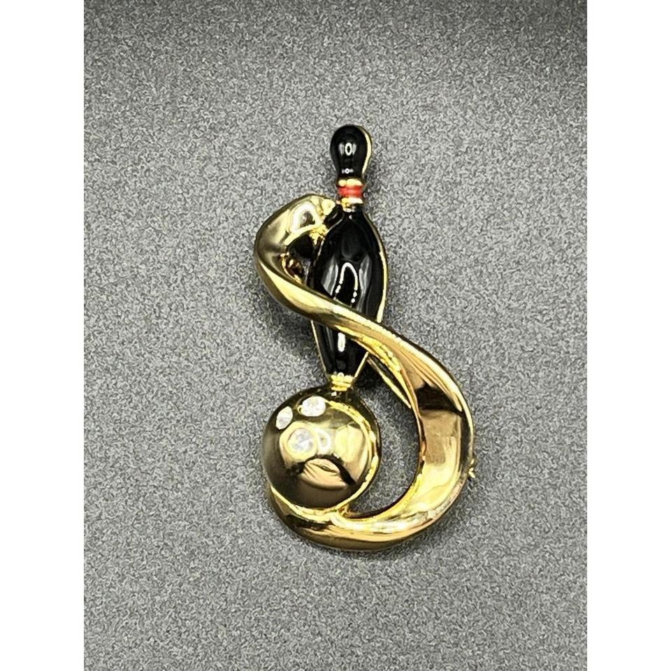 Gold Tone Enamel Bowling Brooch 1035