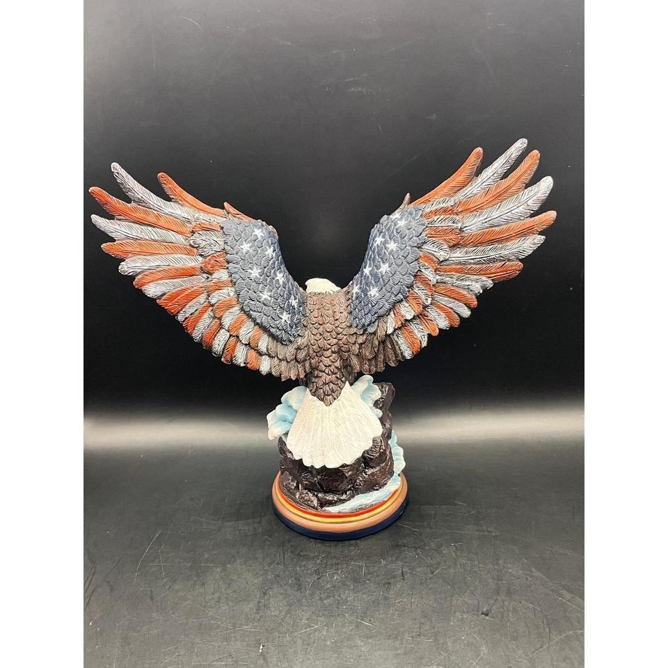Bradford Exchange Collectible Resin Eagle 8def 5