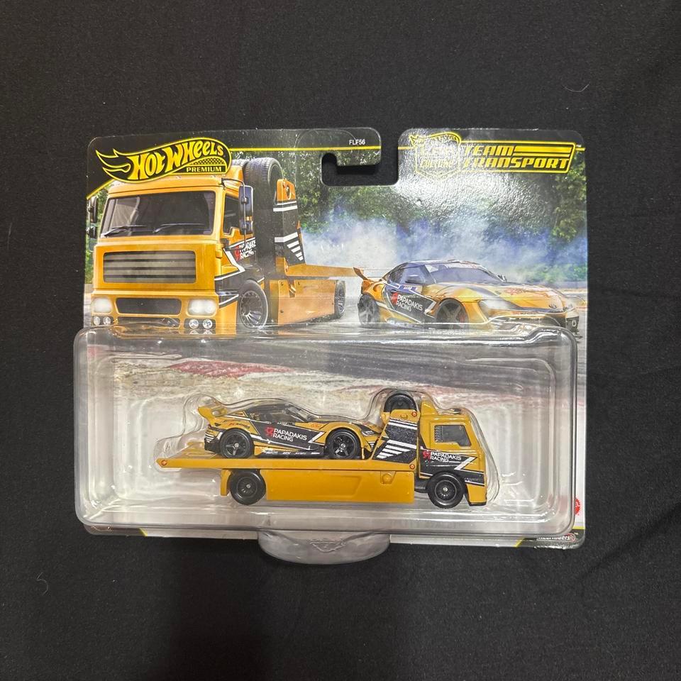 Hot Wheels Premium Team Transport 158c