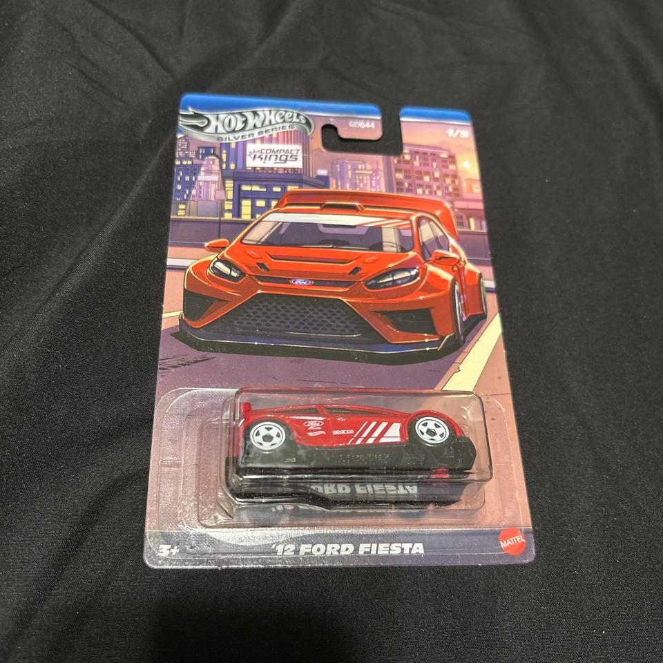 Hot Wheels Silver Series Compact B8df