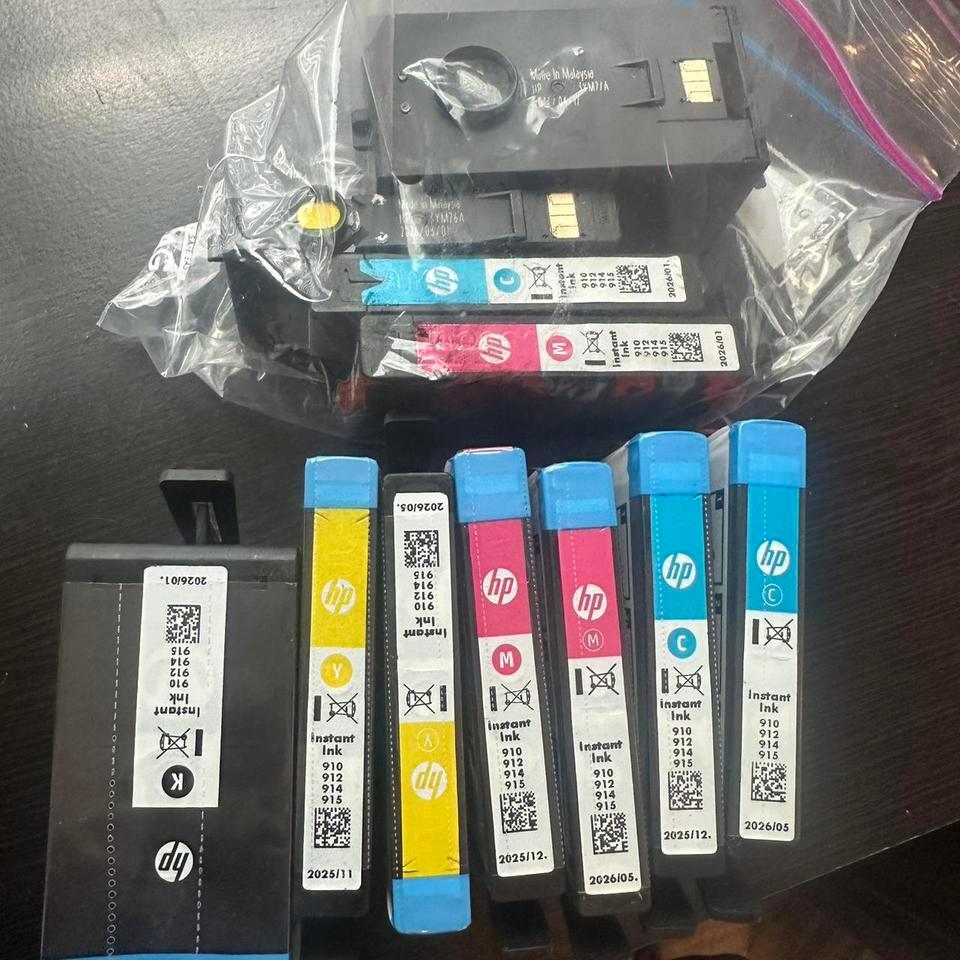 Hp Ink Cartridge Set Includes