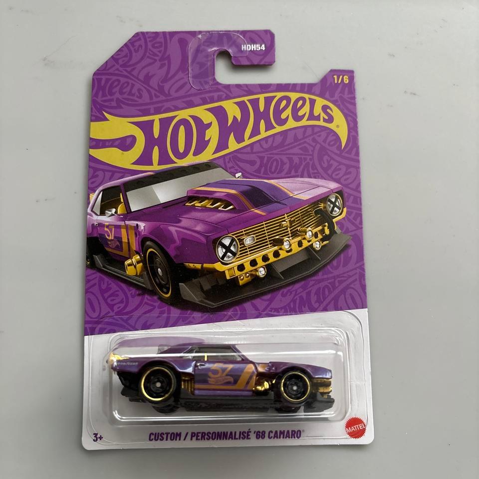 Hot Wheels Purple 68 Camaro D325