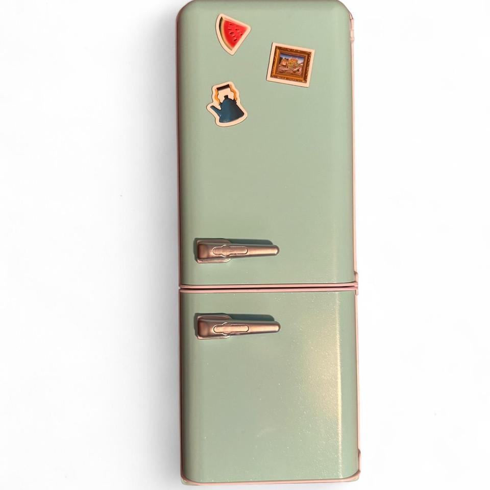 Mini Brands Mini Fridge 6d96