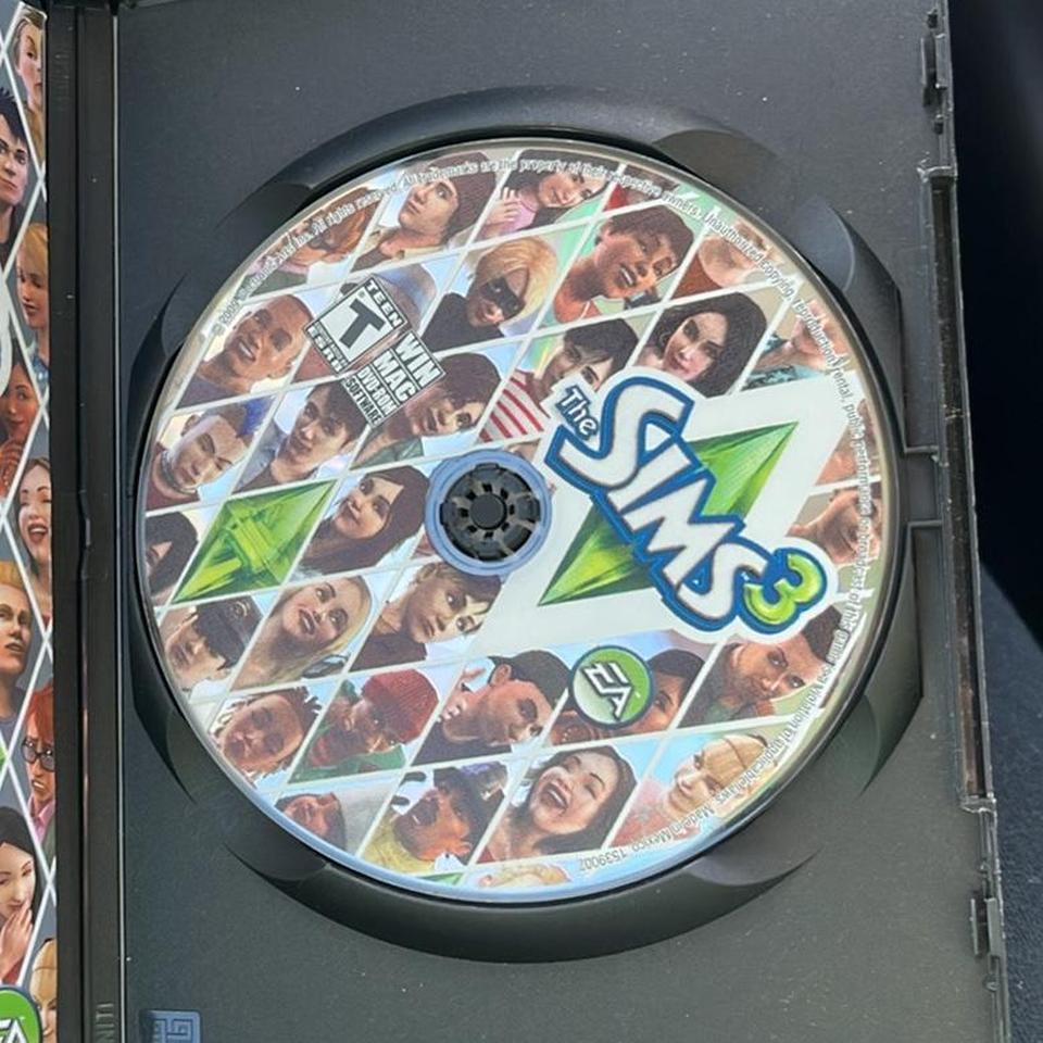 The Sims 3 Game Disc Bb15 2