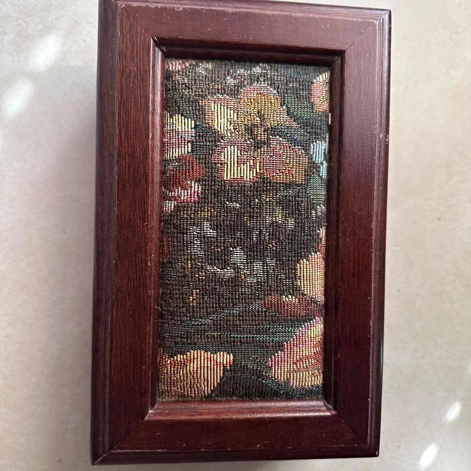 Wooden Jewelry Box With Tapestry 8c26