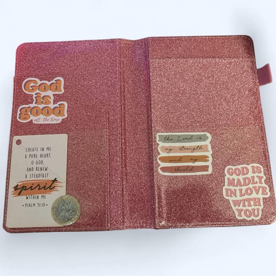 Custom Server Book Pink Glitter A4c9