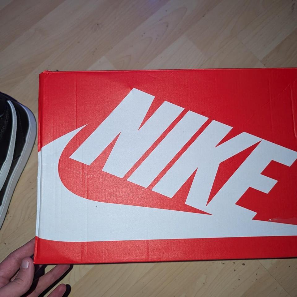 Nike Court Vision Mid Trainers 4