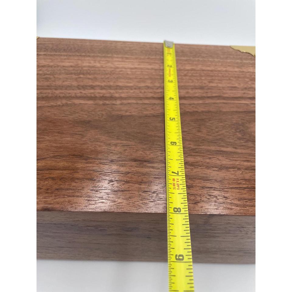 Discover This Exquisite Decorative Walnut D6fd 7