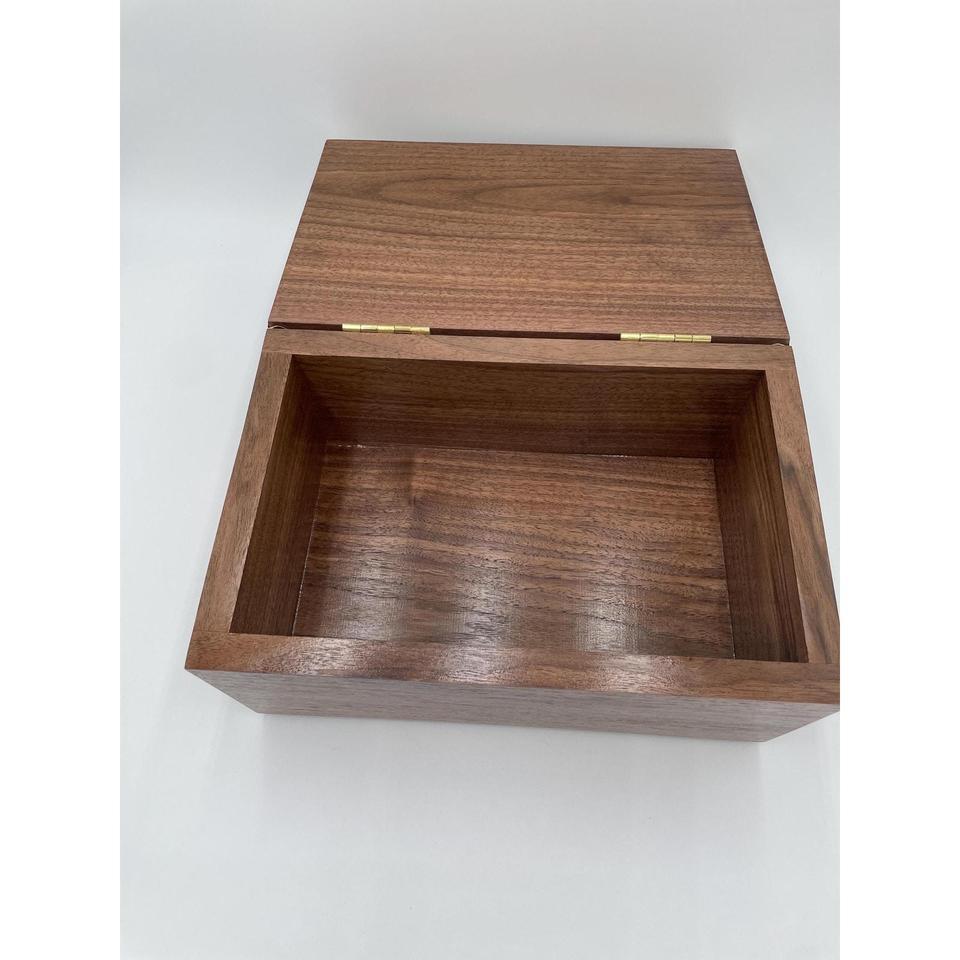 Discover This Exquisite Decorative Walnut D6fd 2