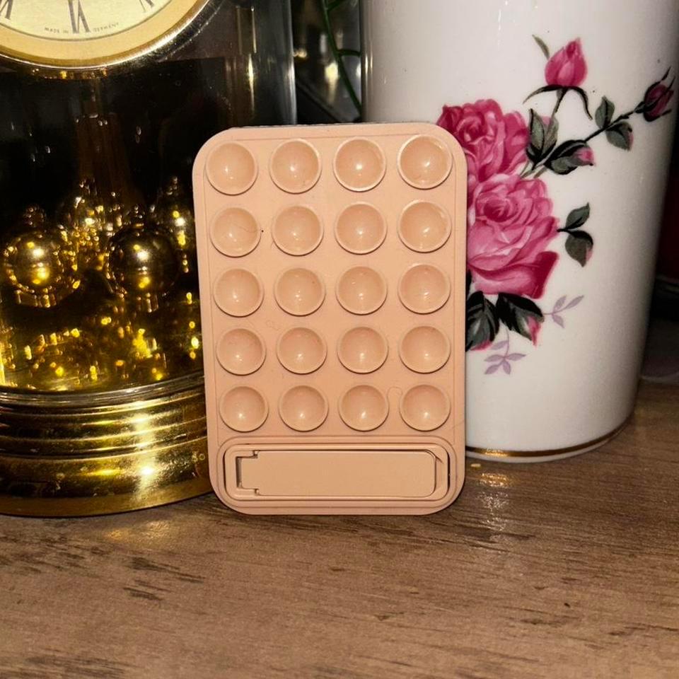 Artikl Magnet Suction Phone Grip 58d0