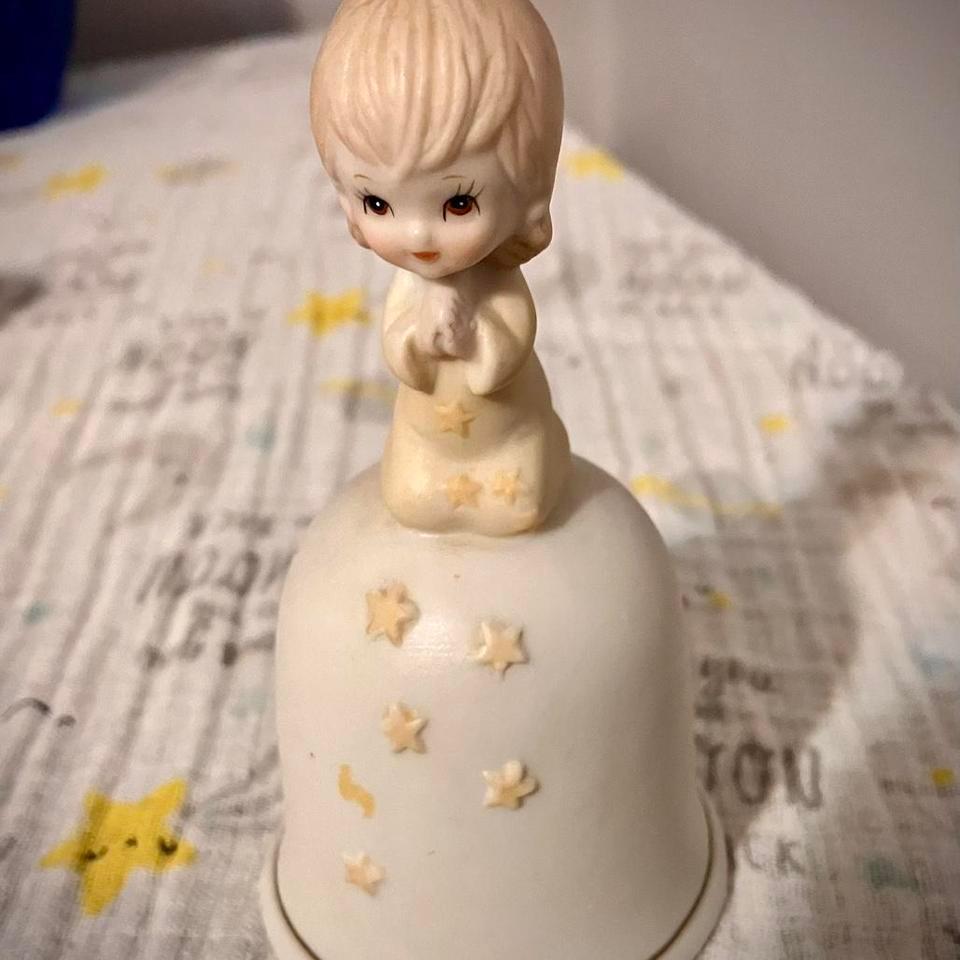 Vintage 1982 Porcelain Bell Collectable Becc 2