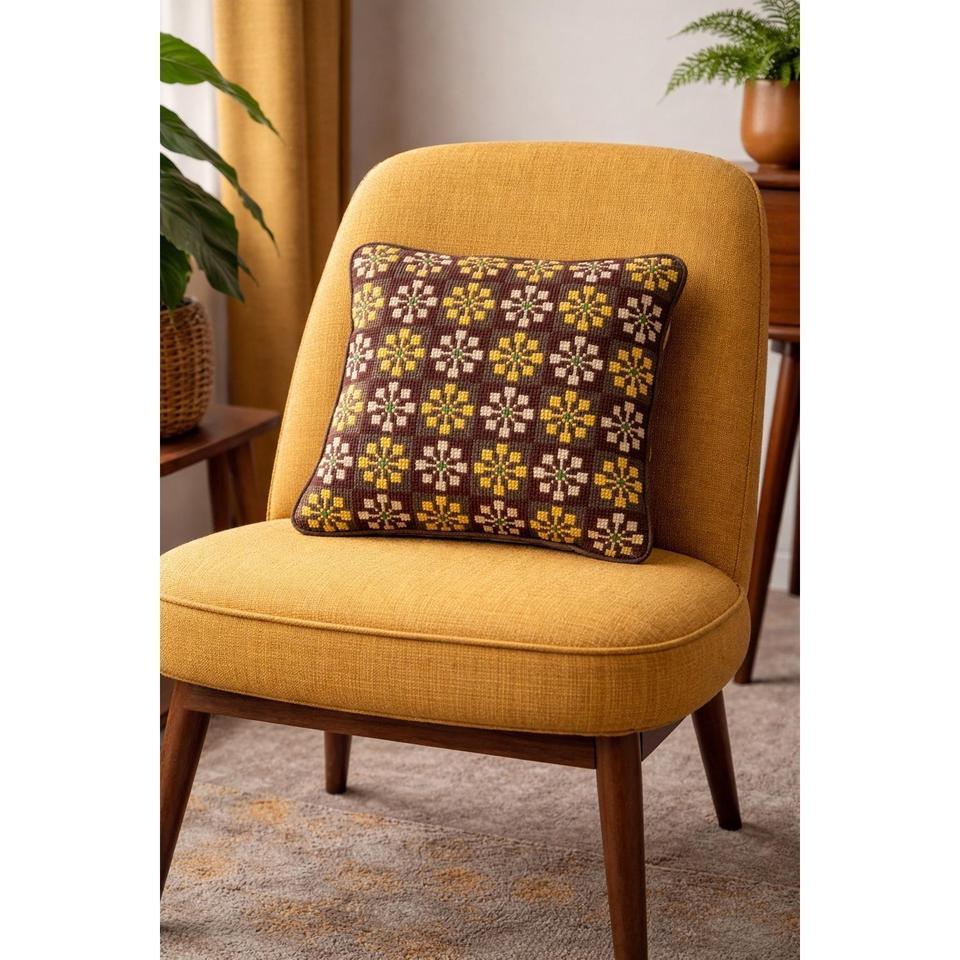 Vtg Needlepoint Floral Mod Geometric 177c