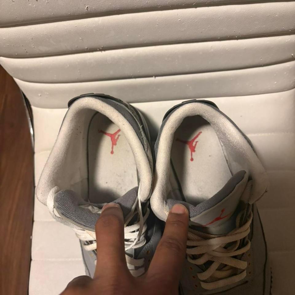 Jordan 3s Sz 12 Heavily 2