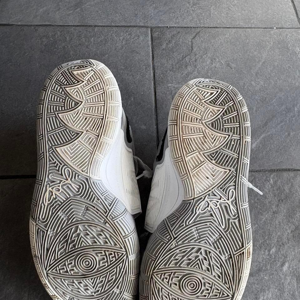 Nike Kyrie 6 Grey Basketball 2630 3