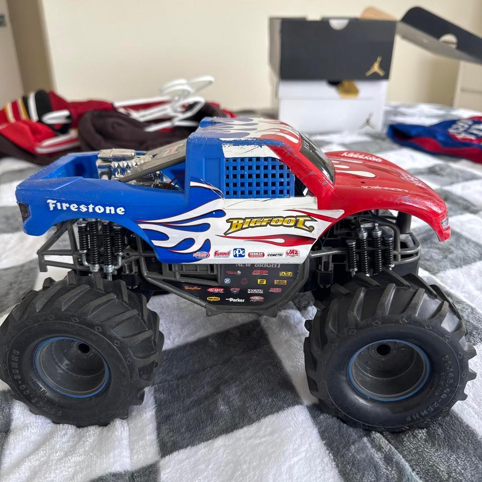 Bigfoot America Monster Truck Used Edf8 3