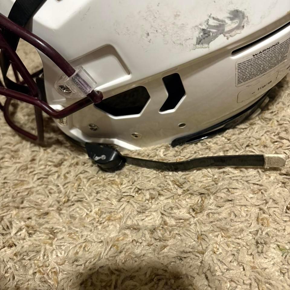 Adult Medium F7 Football Helmet E09b 4