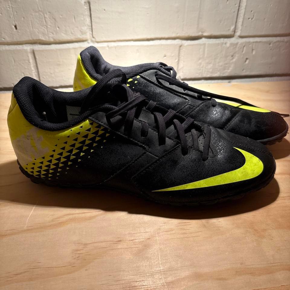 Nike Black And Yellow Turf 640a