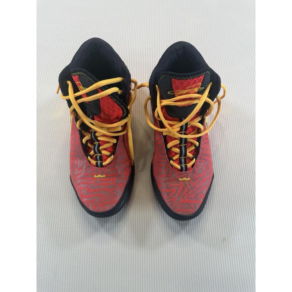 Dynamic And Bold Nike Lebron
