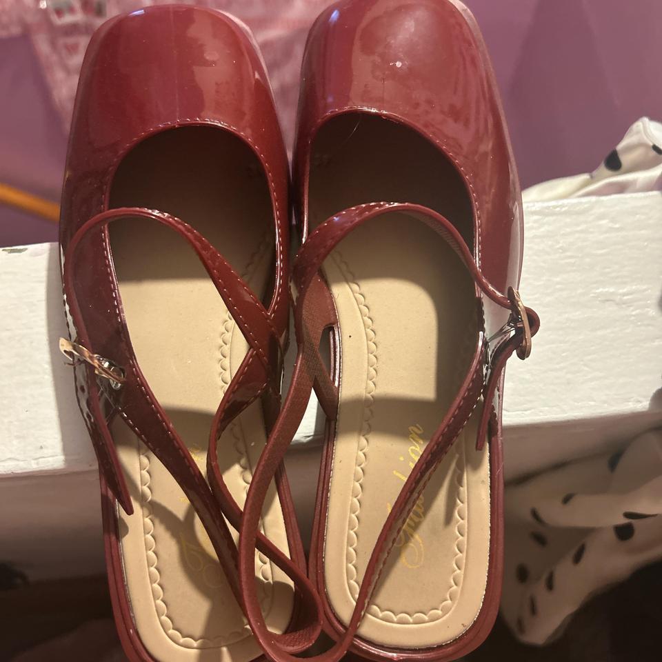 Red Patent Leather Ballet Flats B565