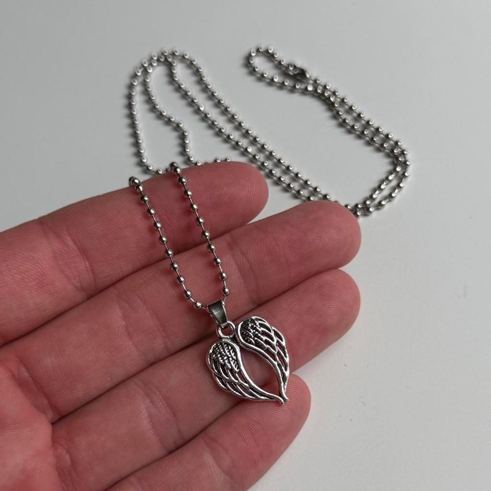 Angel Wing Necklace With Silver Cef0