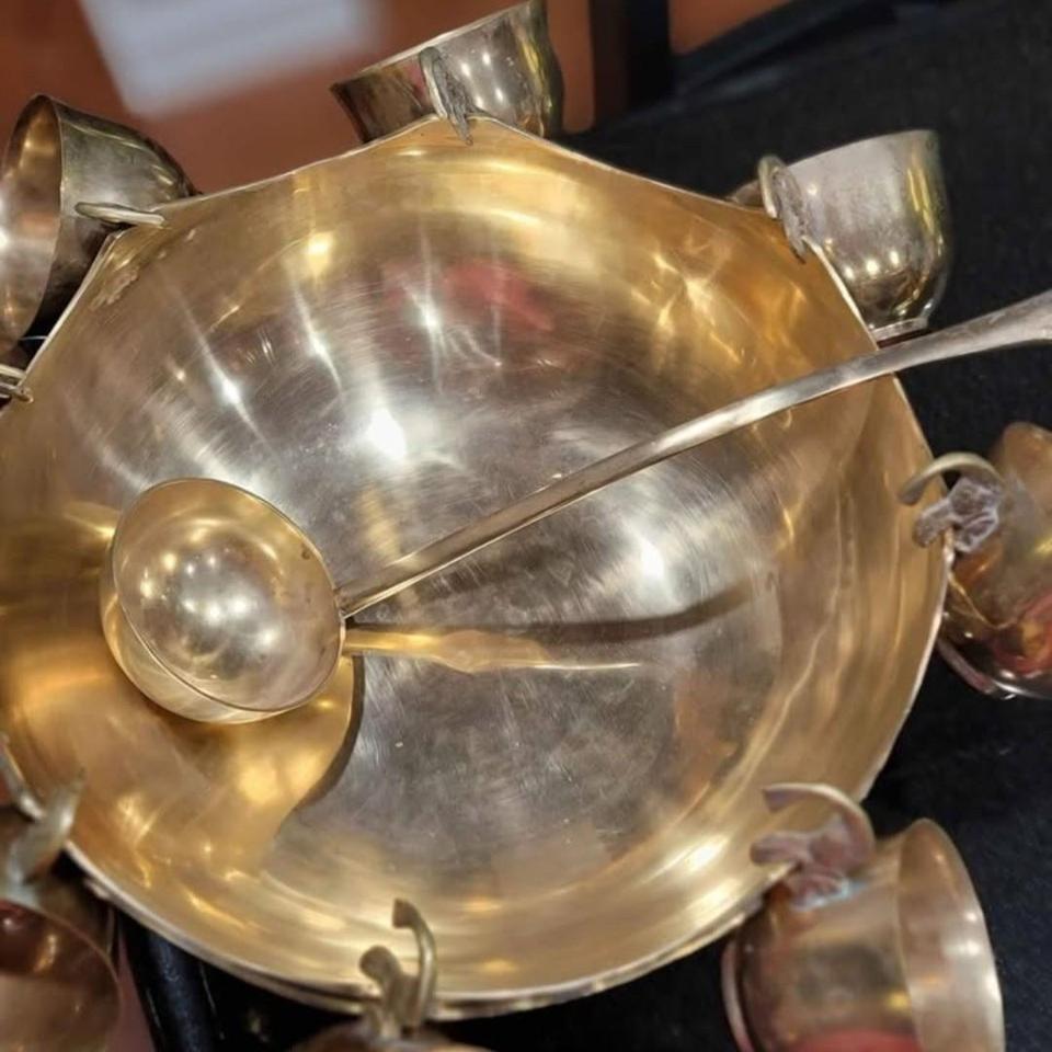 Mid Century Brass Punch Bowl 6