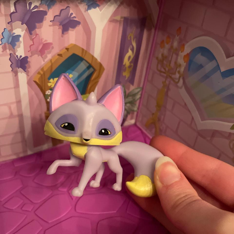 Small Animal Jam Figurine House 7