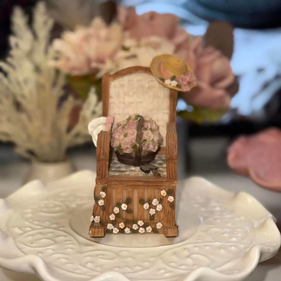 Vintage Miniature Floral Trinket Cf7e