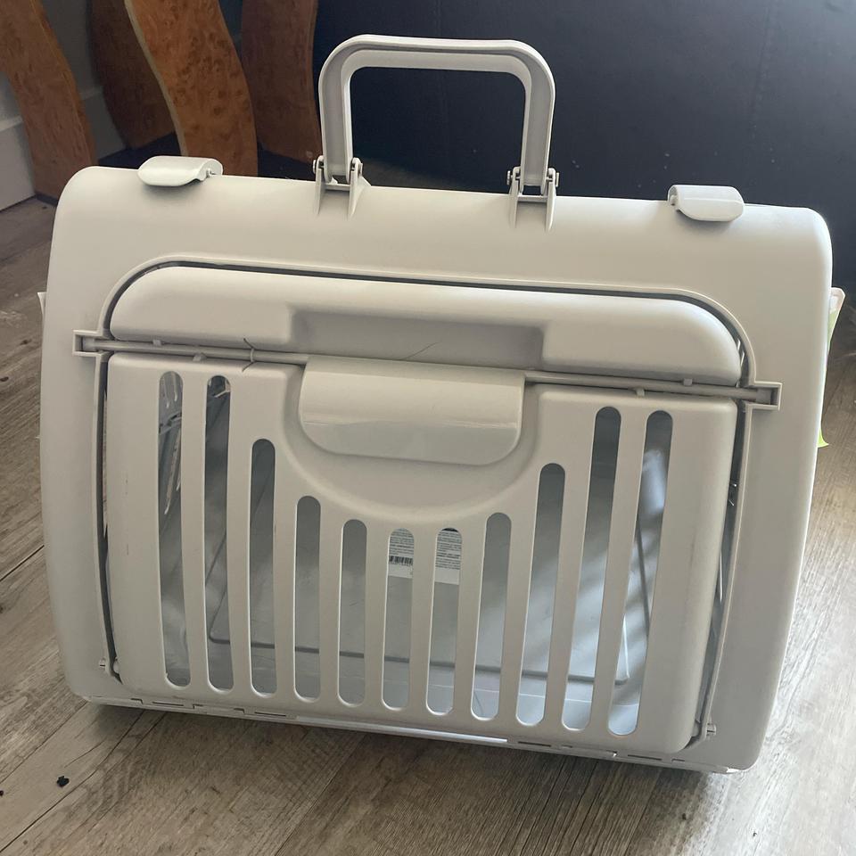 Small Dog Or Cat Crate 3