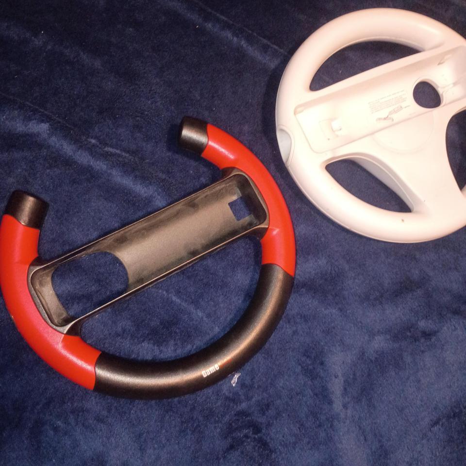 Set Of 2 Wii Wheels 0f4a
