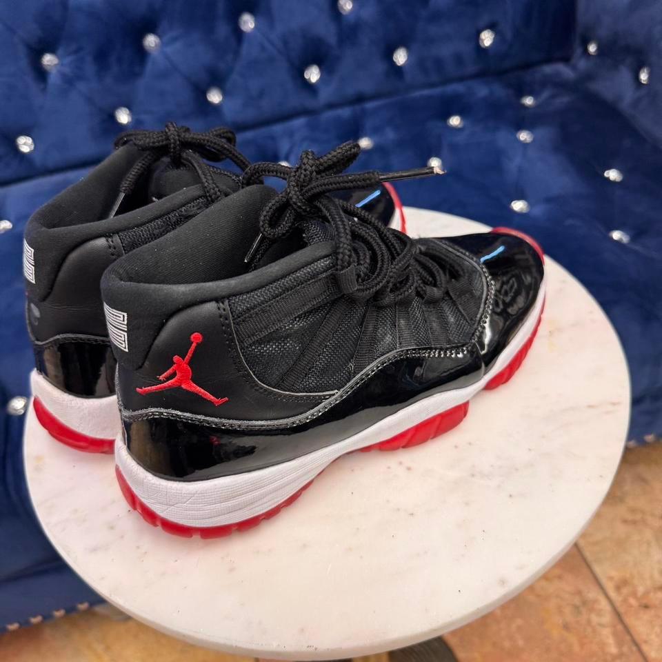 Nike Air Jordan Xi 11 E41a 2