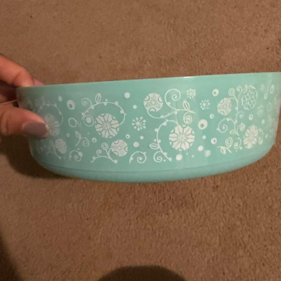 Turquoise Light Blue Tupperware Bowl