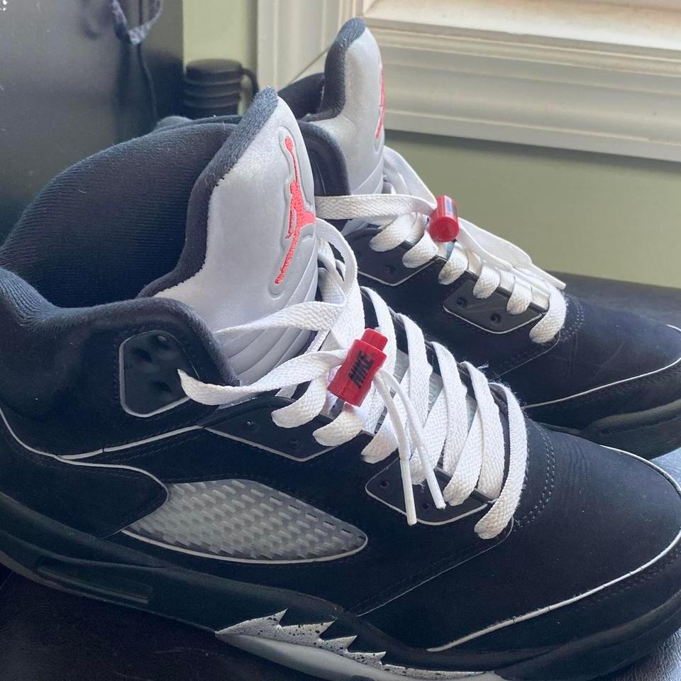 Jordan 5s Metallics Size 85 21db 3
