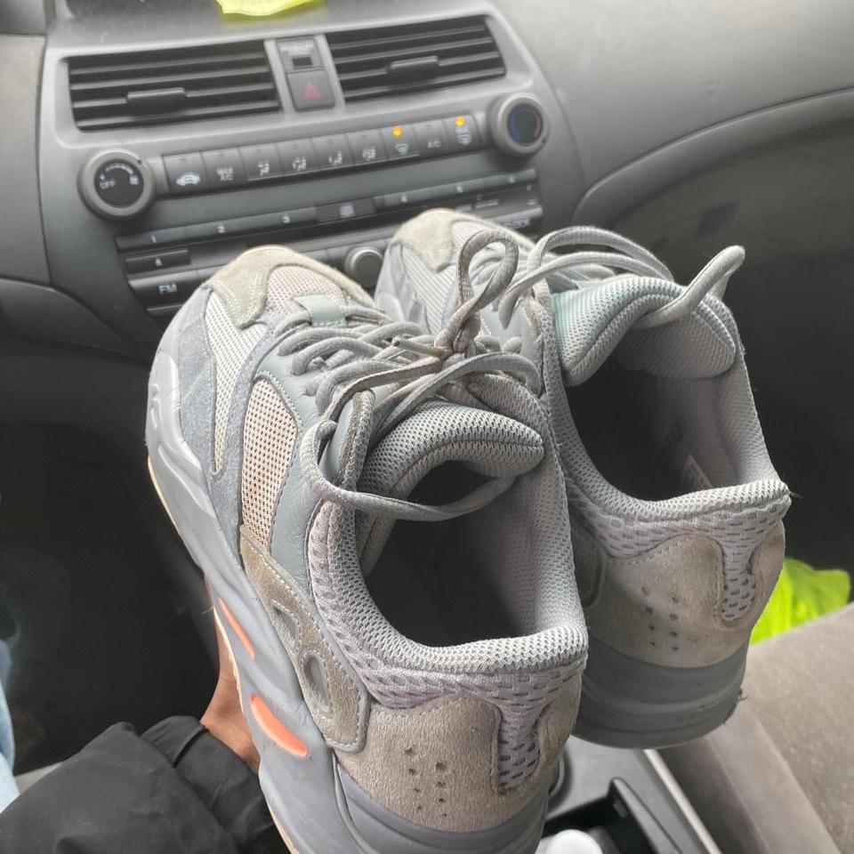 Yeezy Inertia 700s Size 4 D242 2