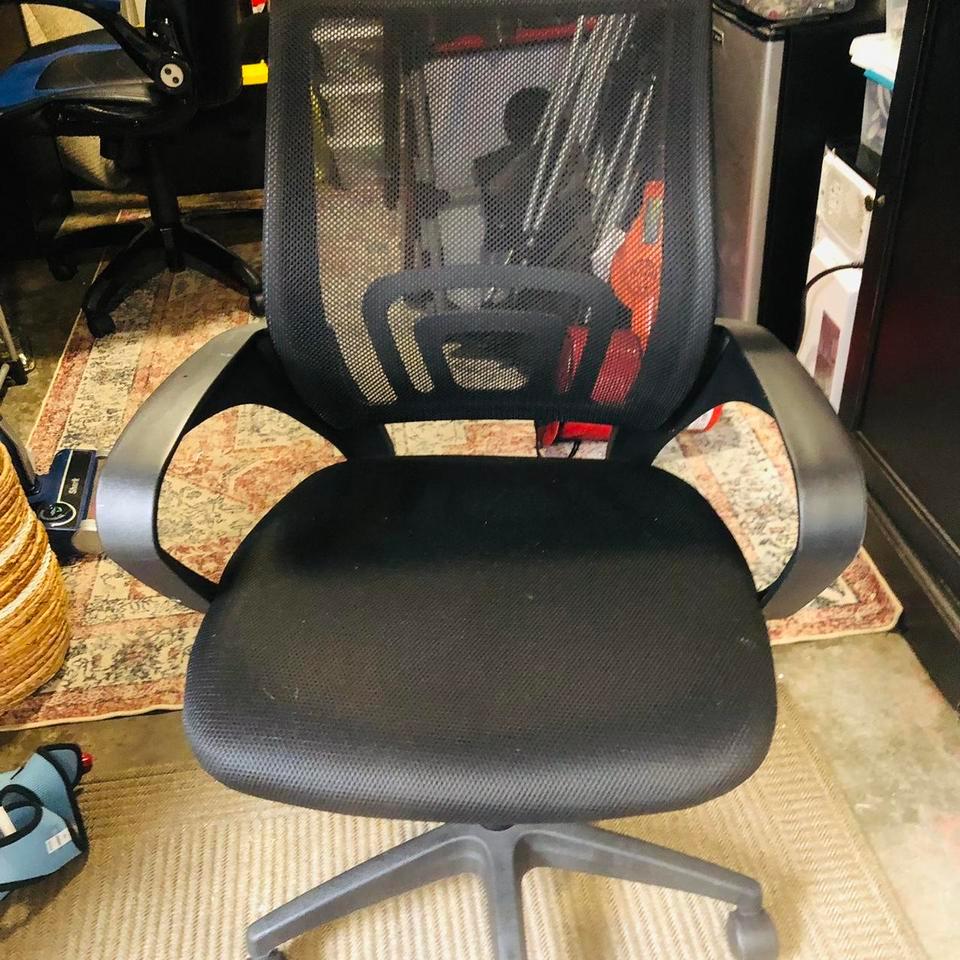Black Office Chair Good Condition 8f7b