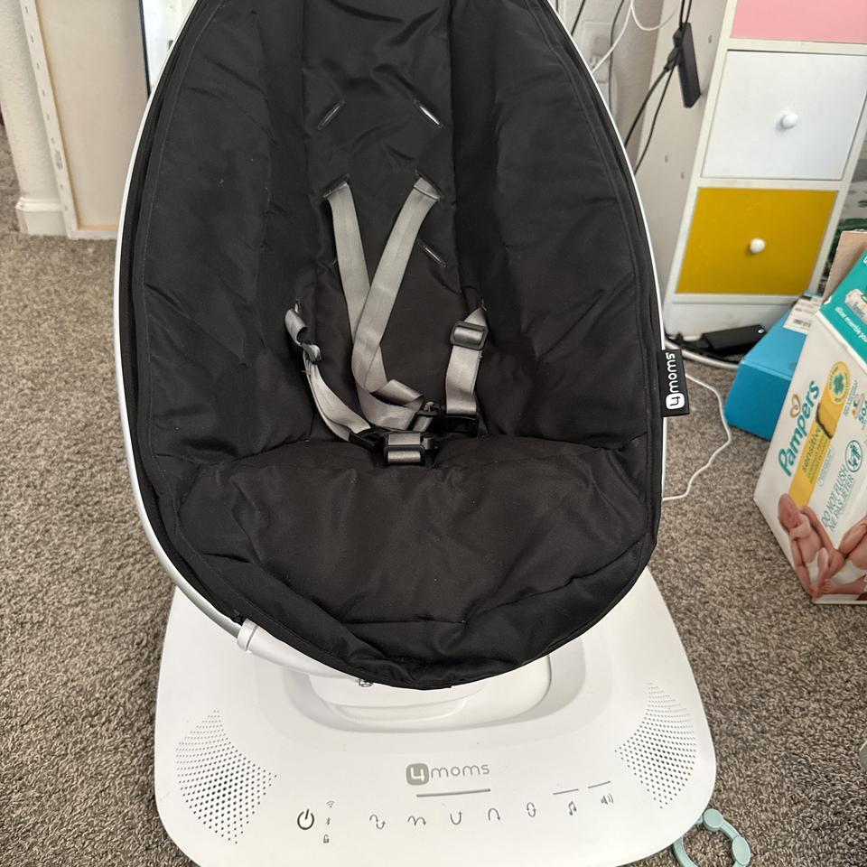 Black And White 4 Moms