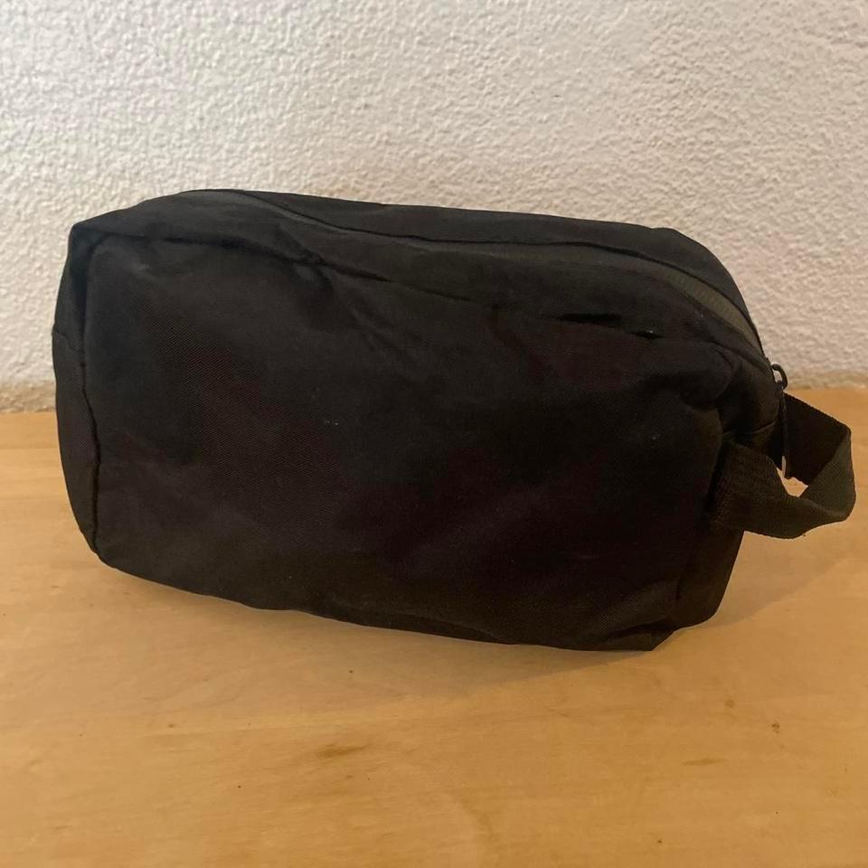 Black Toiletry Bag With Zipper B11a