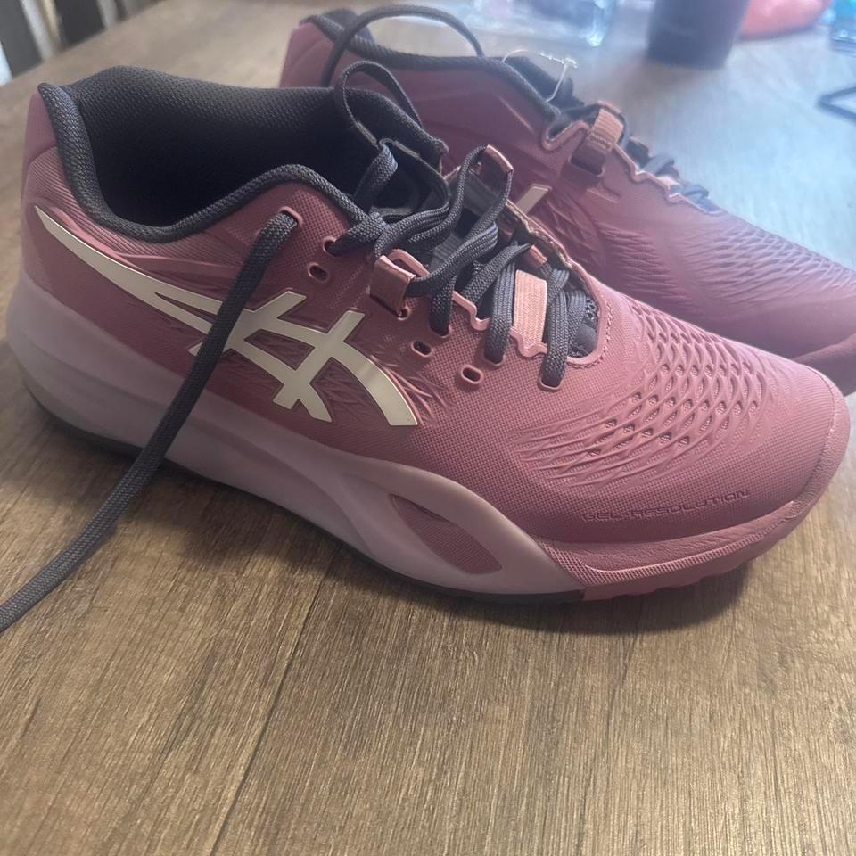 Brand New Asics Gel Resolution Tennis 4