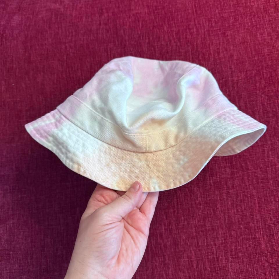 Adidas Bucket Hat In White 2